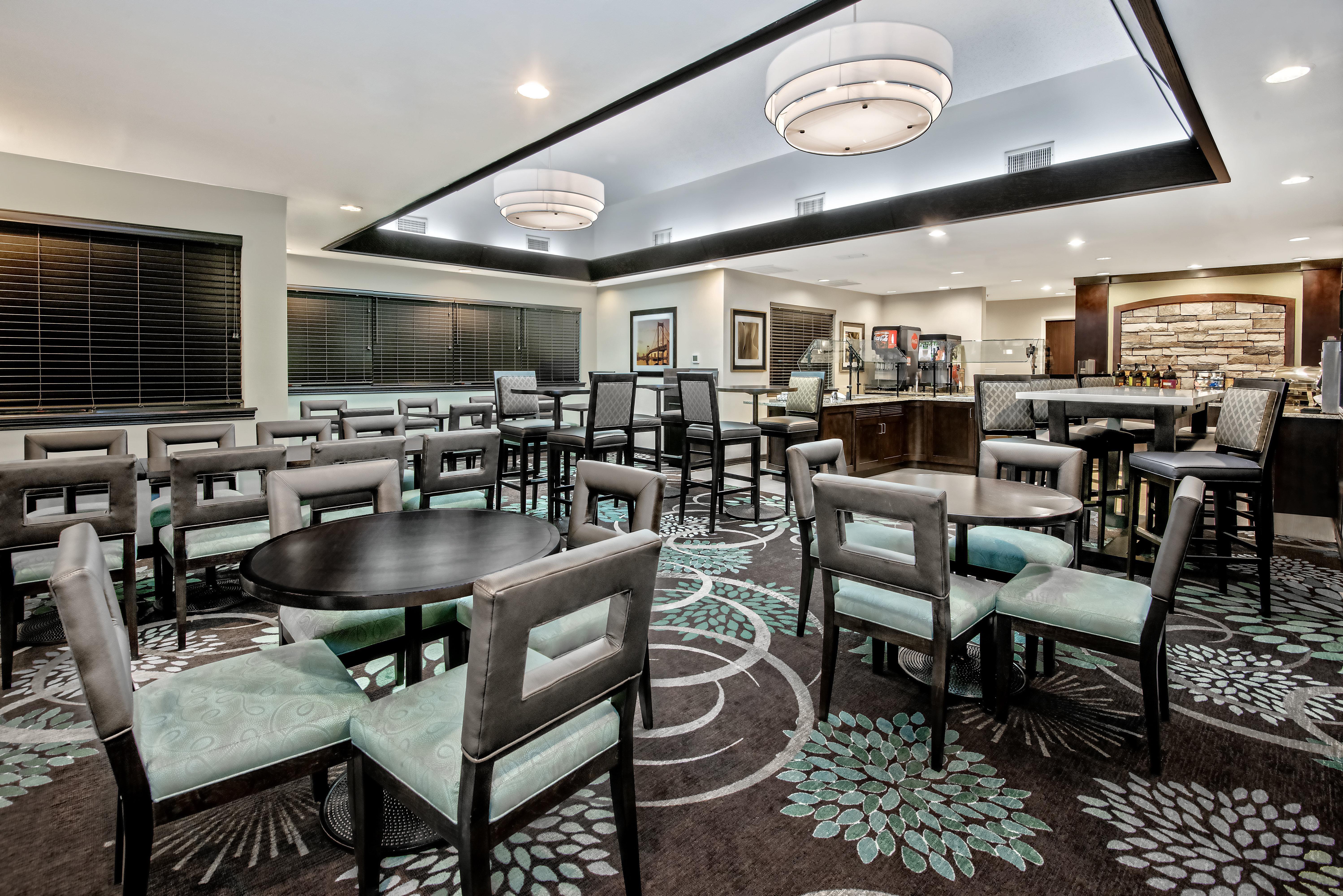 Staybridge Suites Lubbock-University Area By Ihg Экстерьер фото