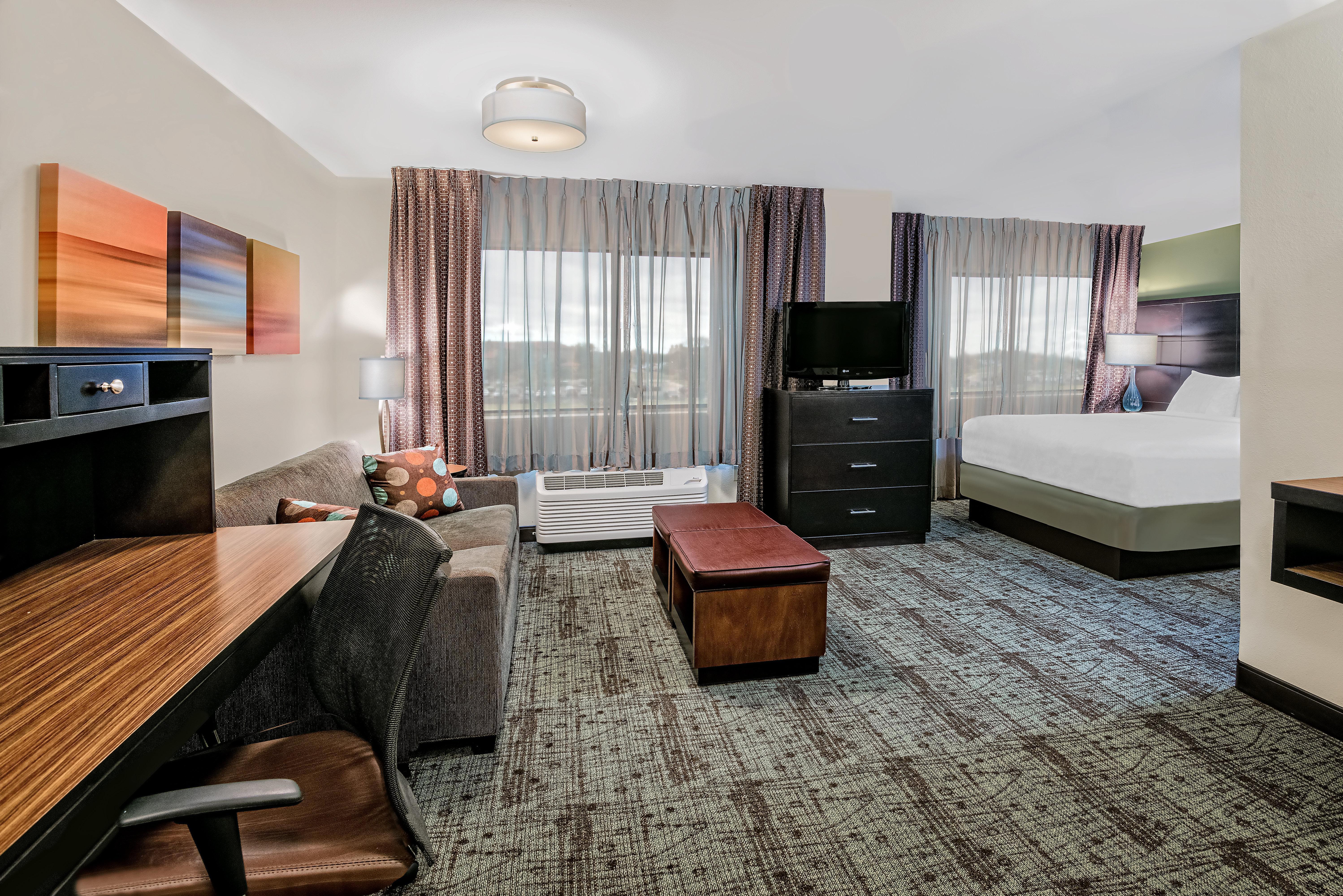 Staybridge Suites Lubbock-University Area By Ihg Экстерьер фото
