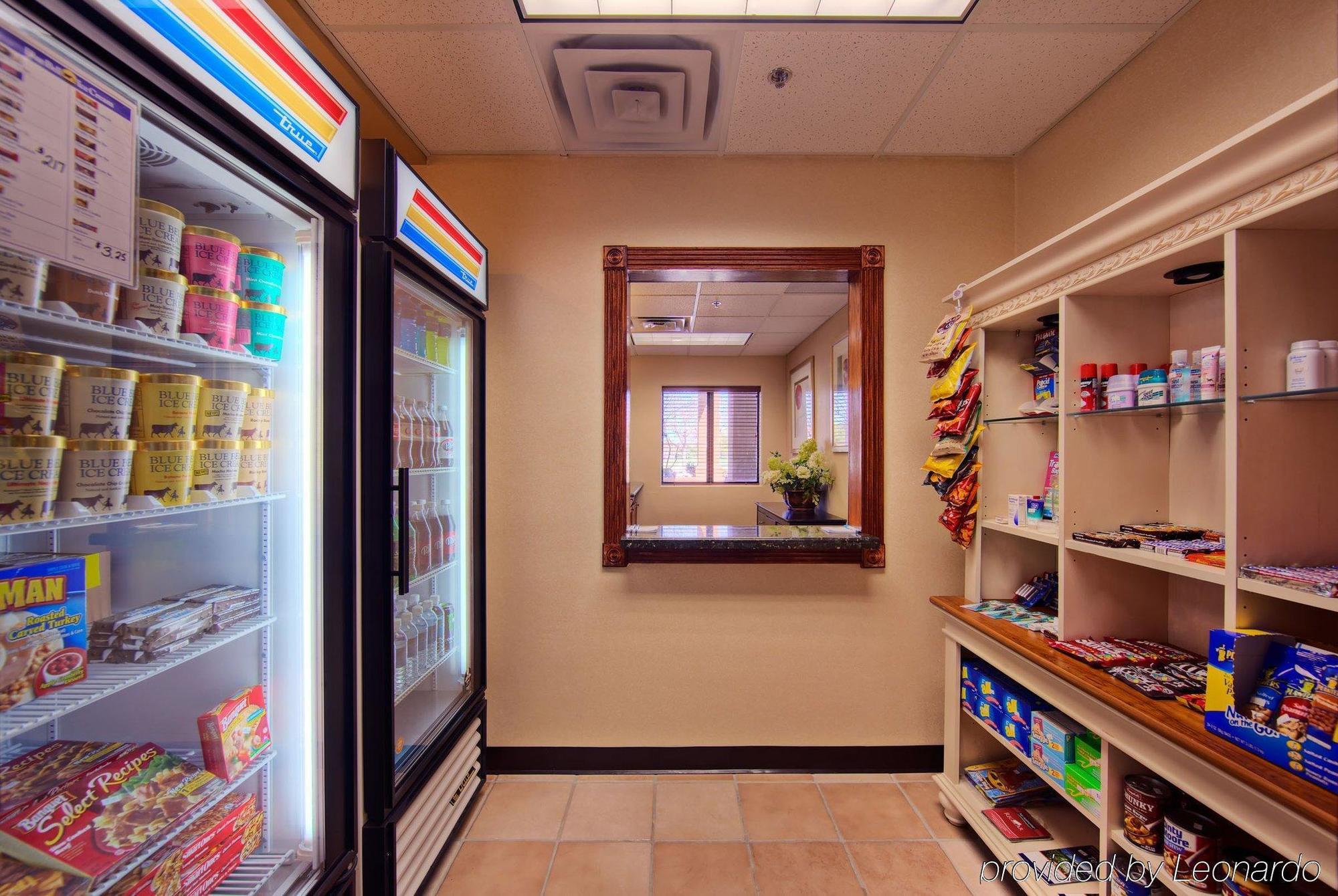 Staybridge Suites Lubbock-University Area By Ihg Экстерьер фото