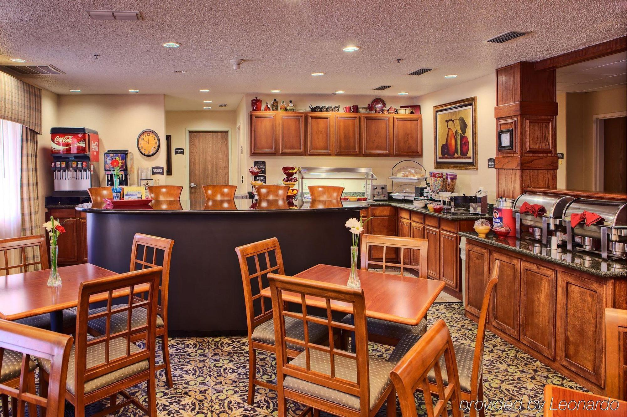 Staybridge Suites Lubbock-University Area By Ihg Экстерьер фото