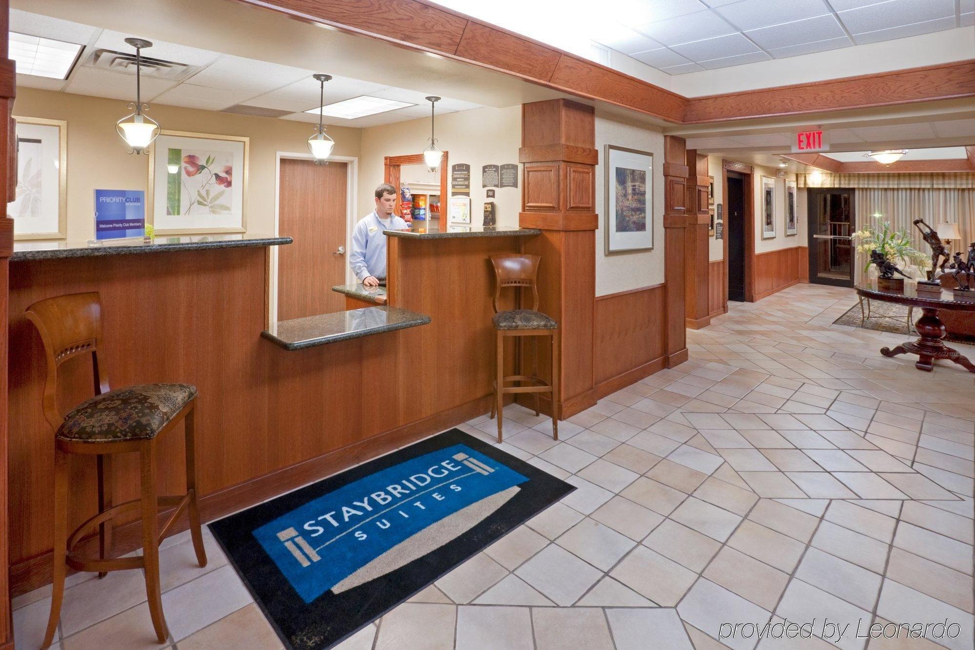Staybridge Suites Lubbock-University Area By Ihg Экстерьер фото