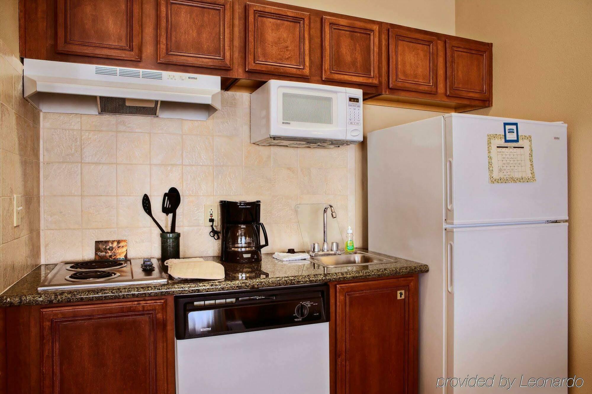 Staybridge Suites Lubbock-University Area By Ihg Экстерьер фото